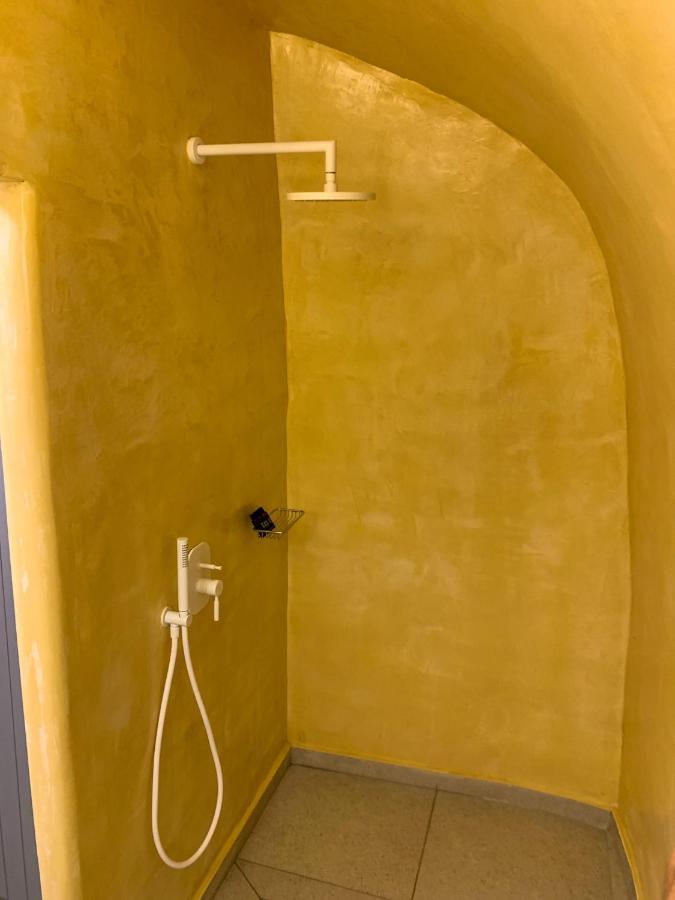 M Residence Santorini Conelia Cave Φηρά Εξωτερικό φωτογραφία